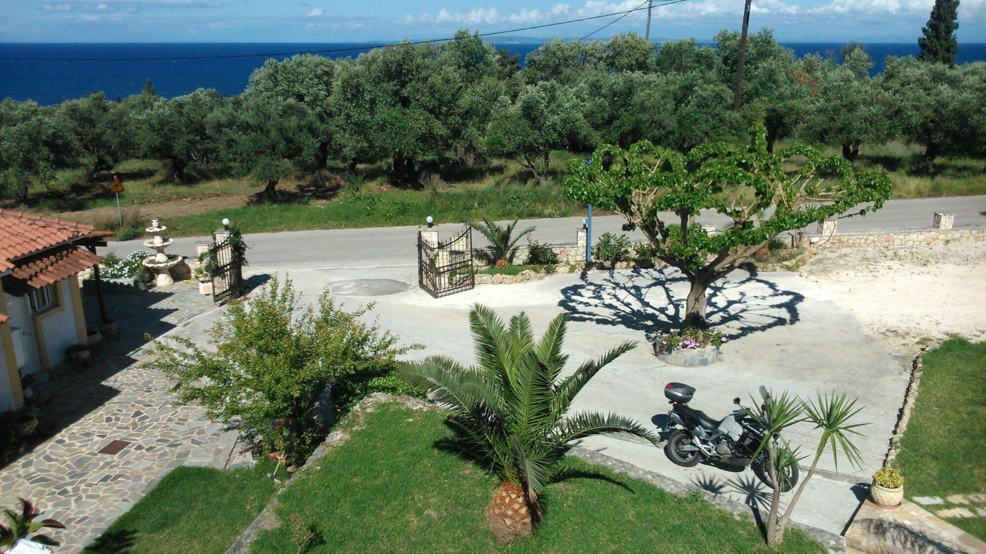 Ionian Aura Aparthotel Tsilivi  Bagian luar foto